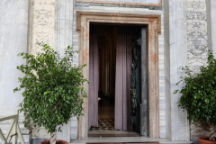 06Bazilika-sv.-Janeza-v-Lateranu-sv.-vrata