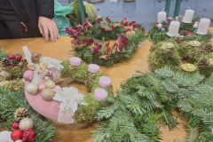 12Pletenje-adventnih-venckov-2023