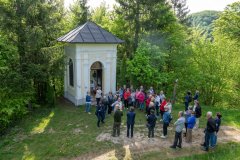 03Kapelica-Brezmadezne-pod-vasjo-Janezi