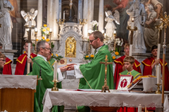 05Umestitev-zupnika-in-sprejem-vikarja